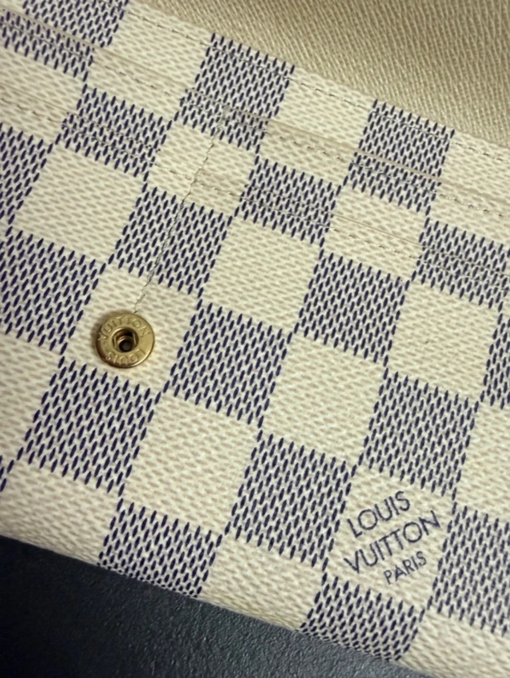 Louis Vuitton Sarah Wallet - Picture 12 of 14